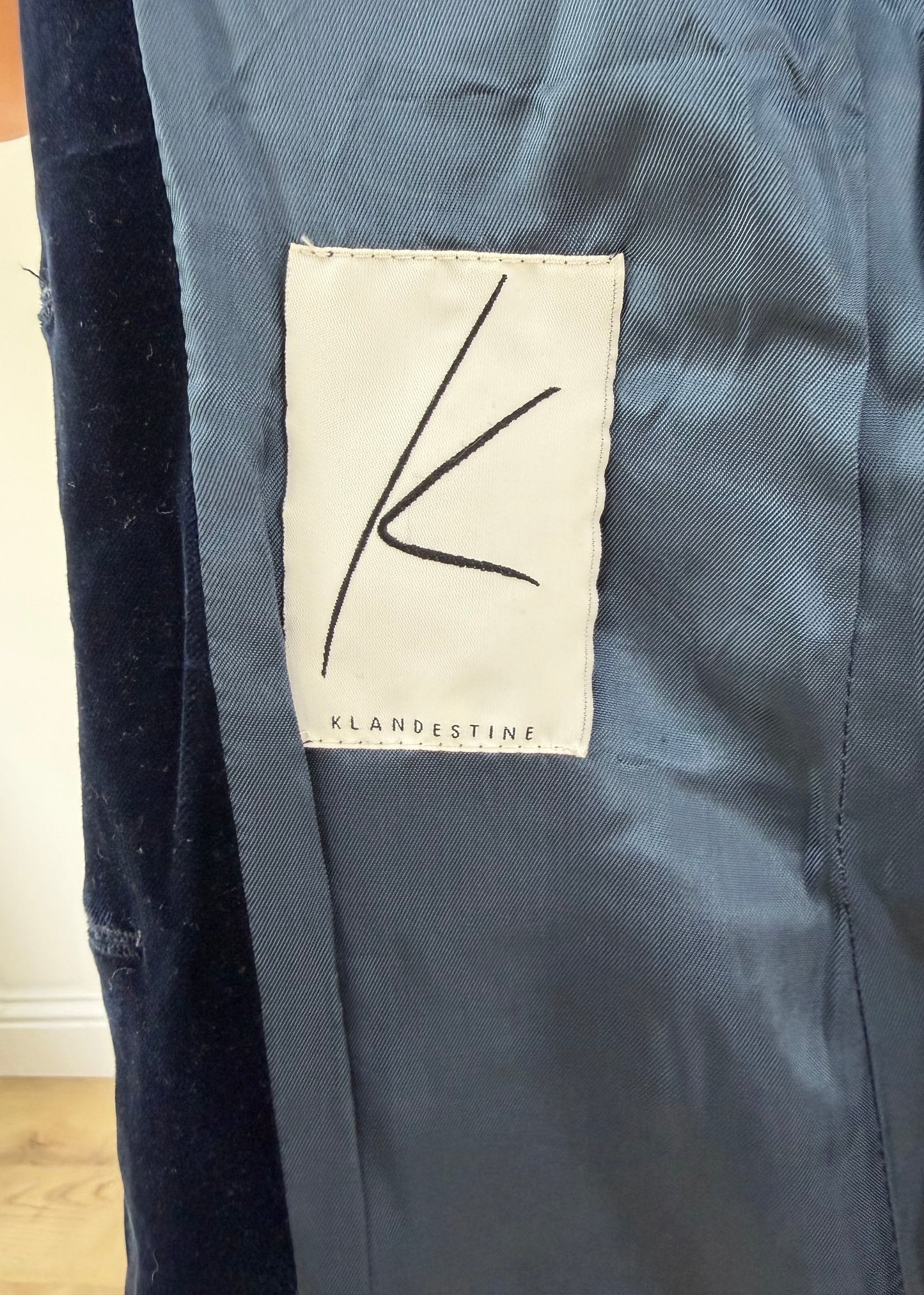 medium navy klandestine velvet long blazer 8