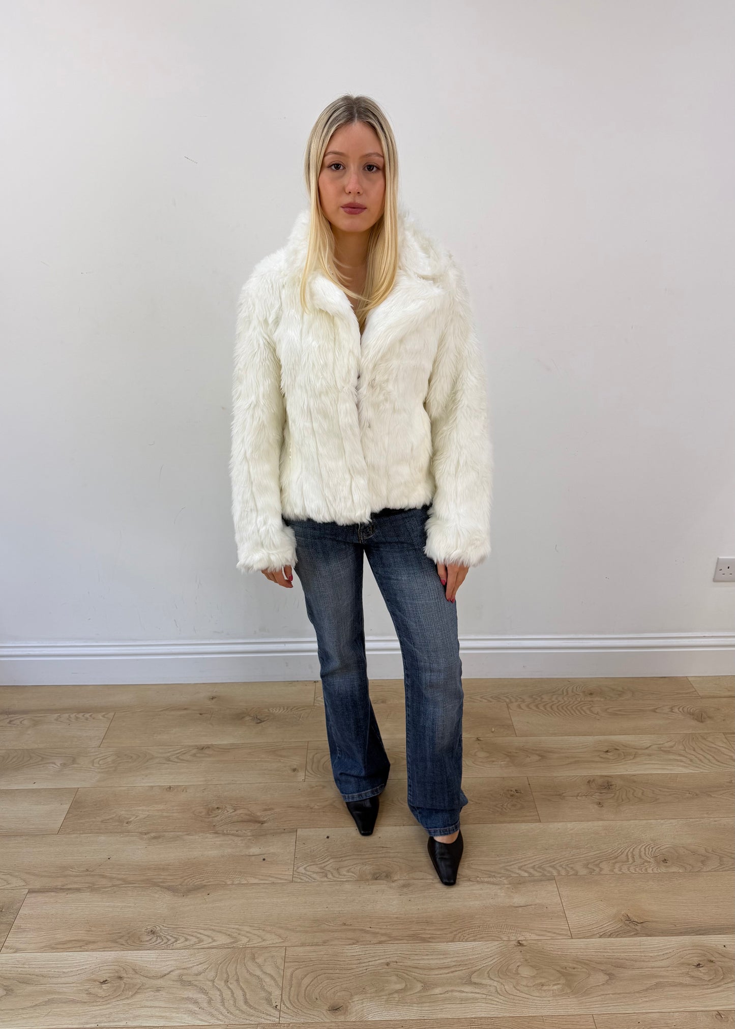medium white d&h collection faux fur jacket image 1