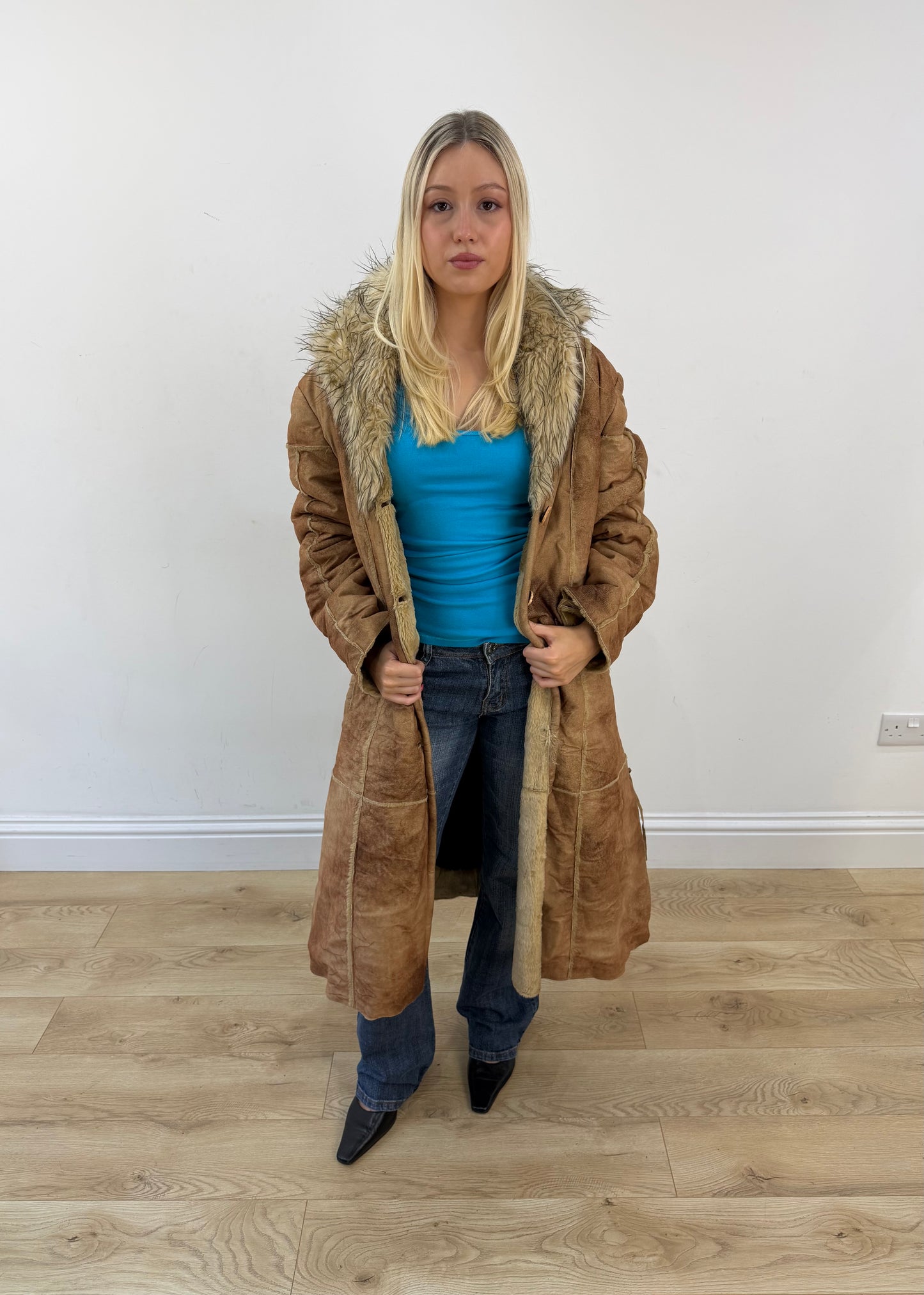 medium brown shatou long suede coat with faux fur collar 4