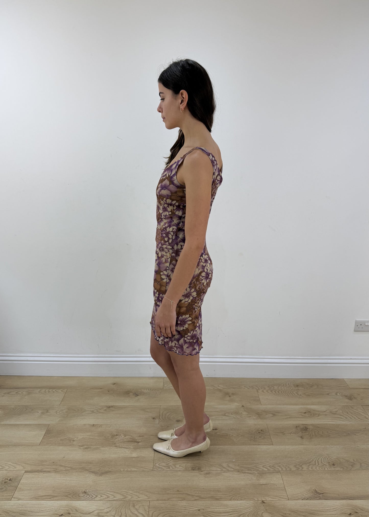 small dark khaki patterned mini dress – side view