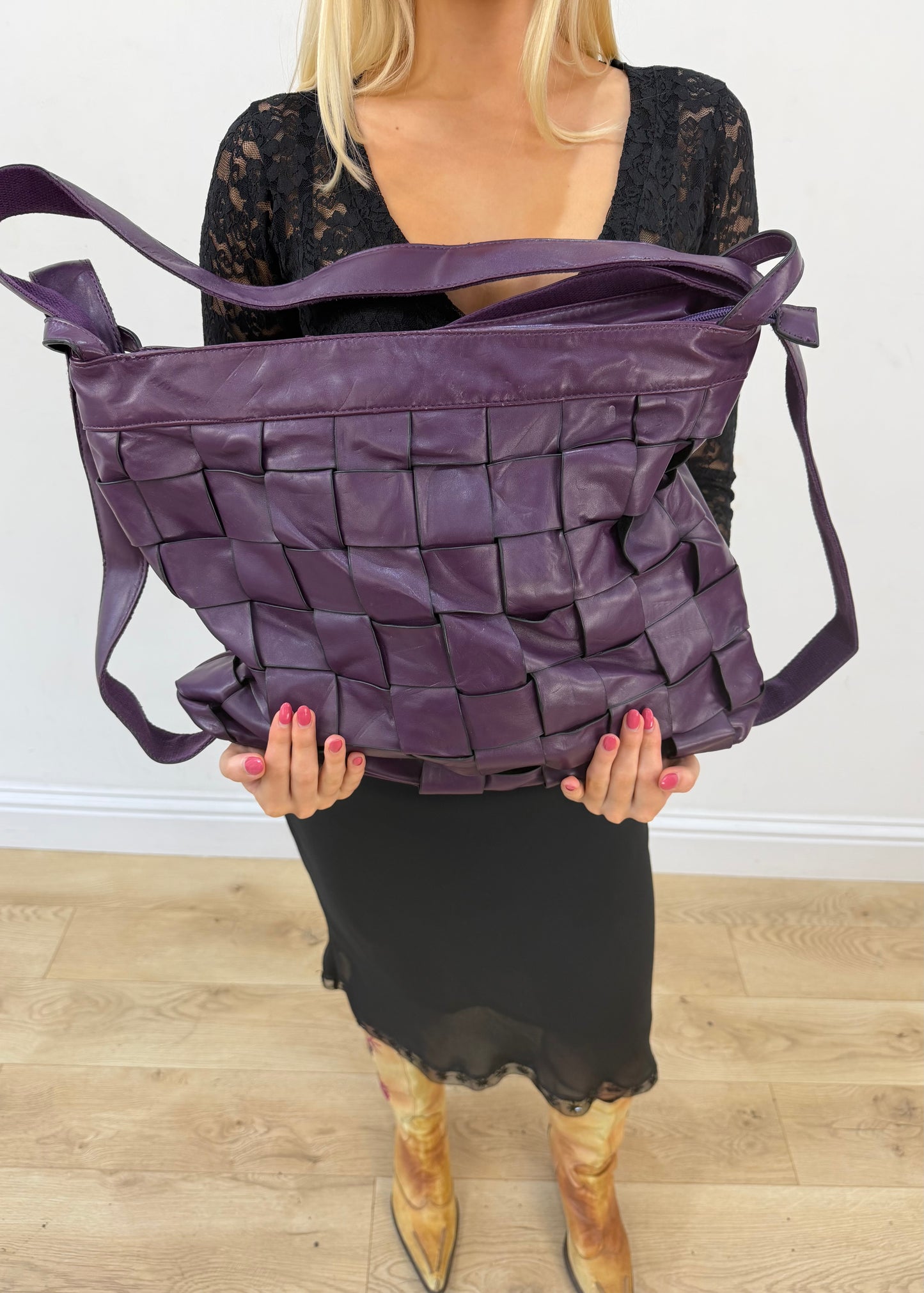 large purple woven leather shoulder bag 3