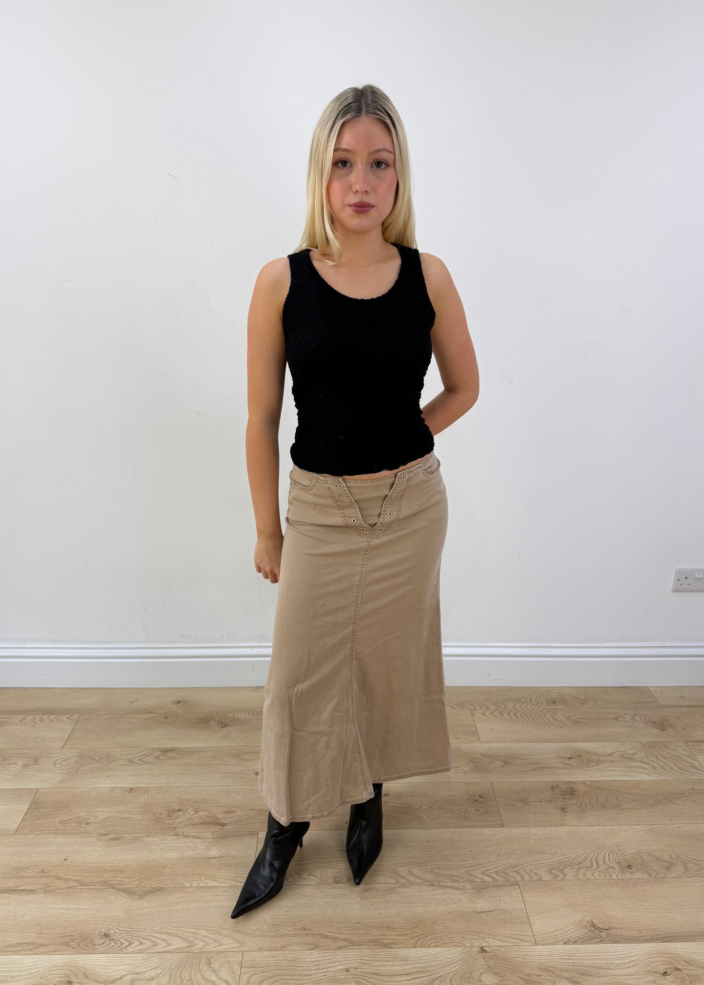 small beige midi skirt with eyelet detail zoomed front