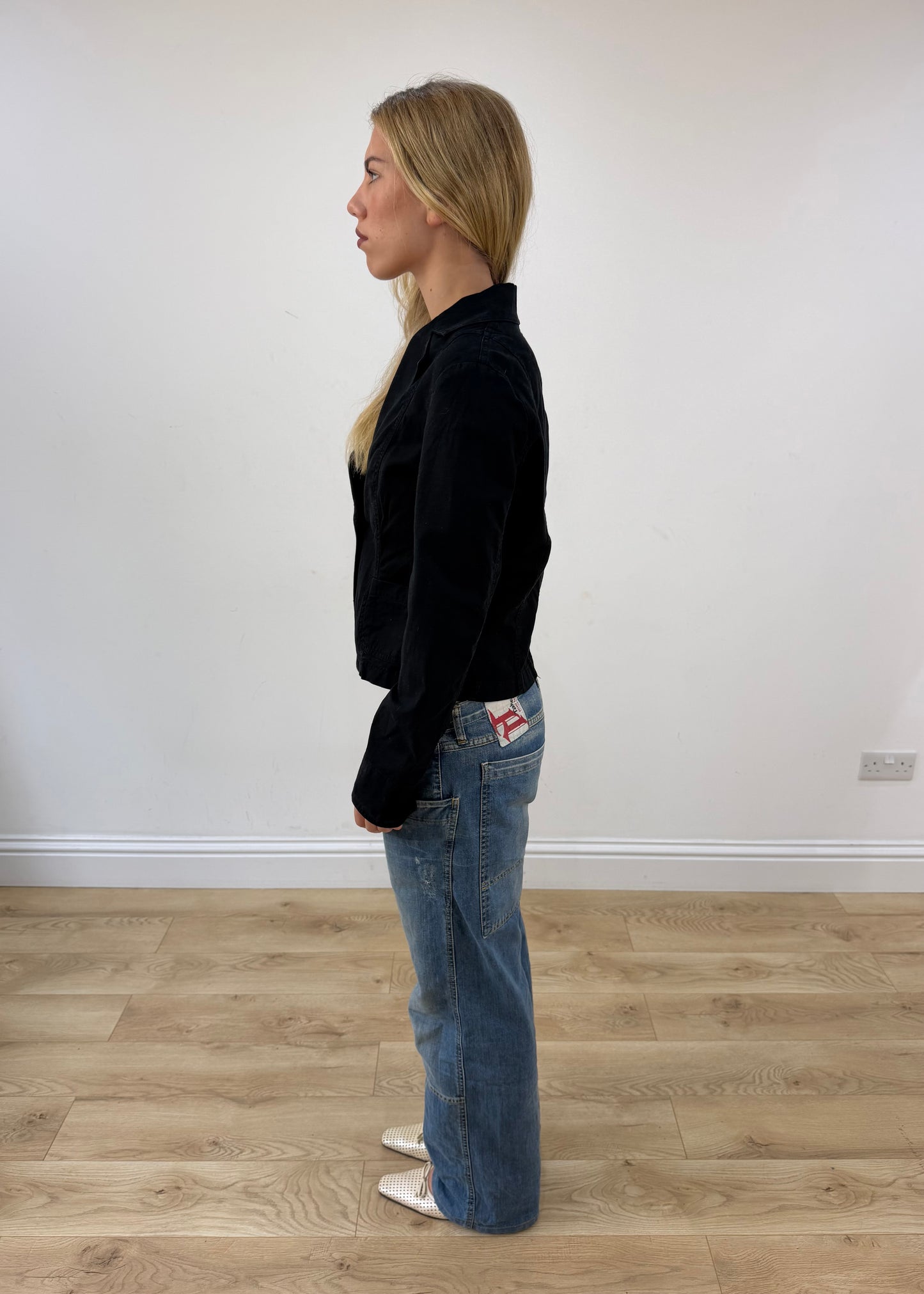 small black benetton fitted blazer image 4