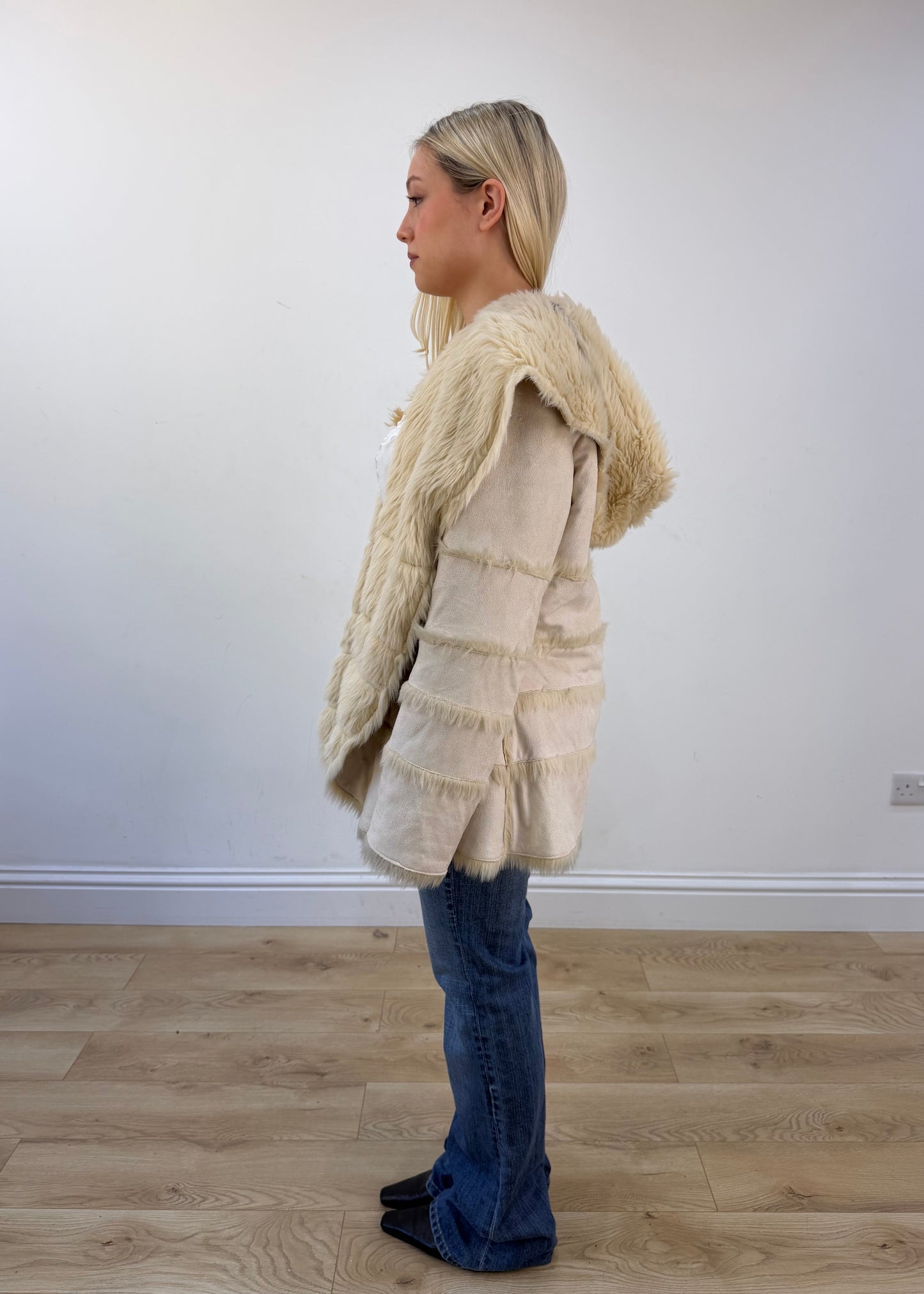 small/medium cream faux fur hooded jacket 4
