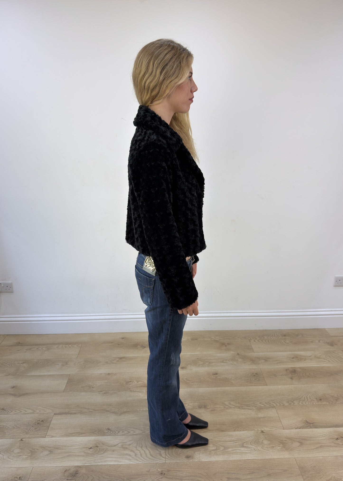 Medium black faux fur jacket view 5