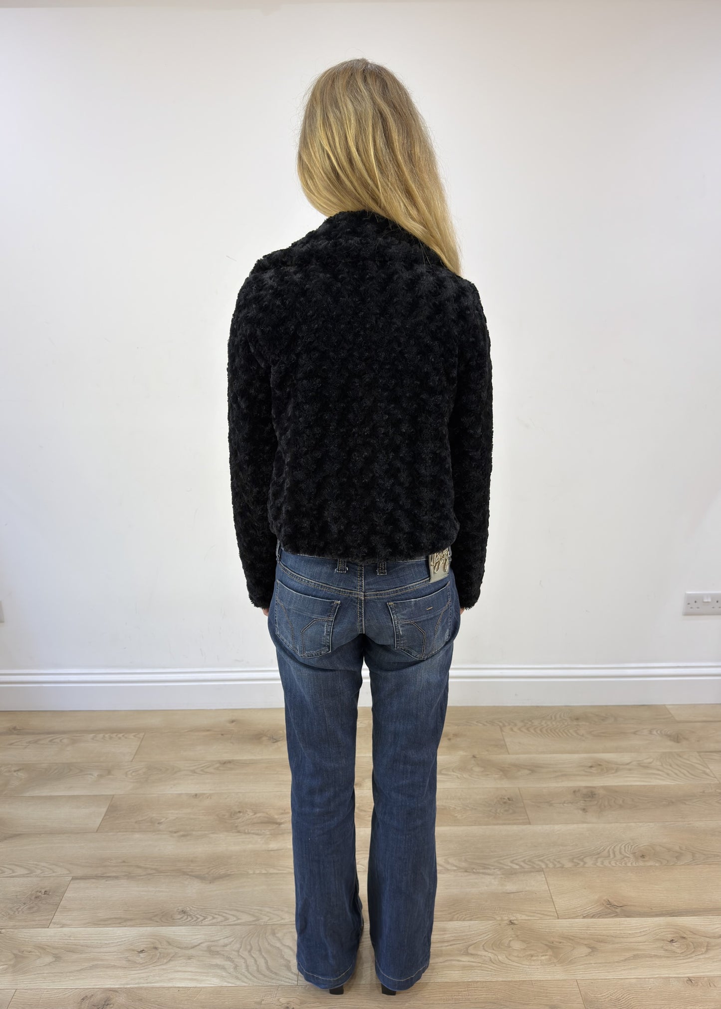 Medium black faux fur jacket view 7