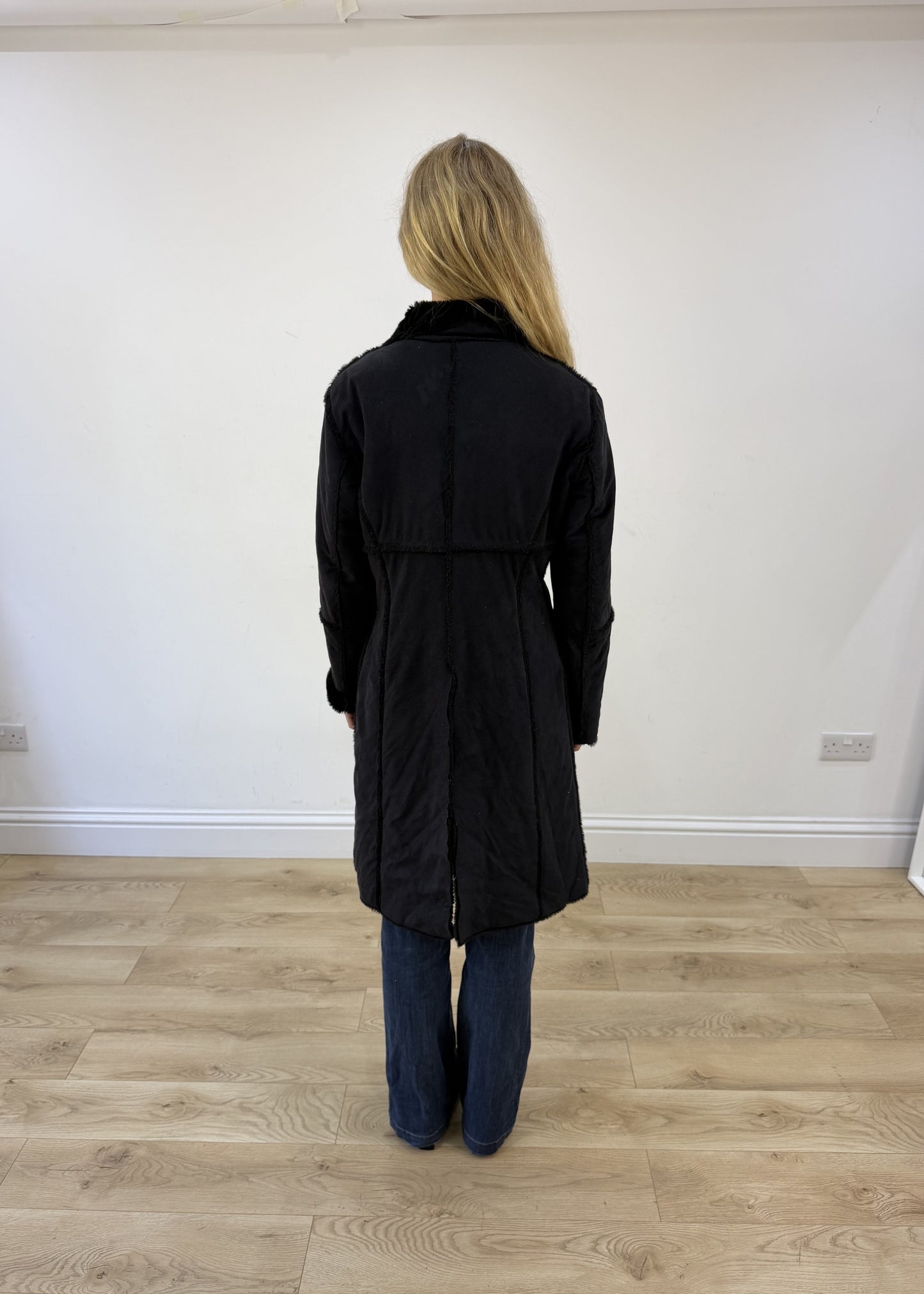 Medium black faux suede long coat image 7