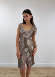 extra small/small beige sequin midi dress – model portrait