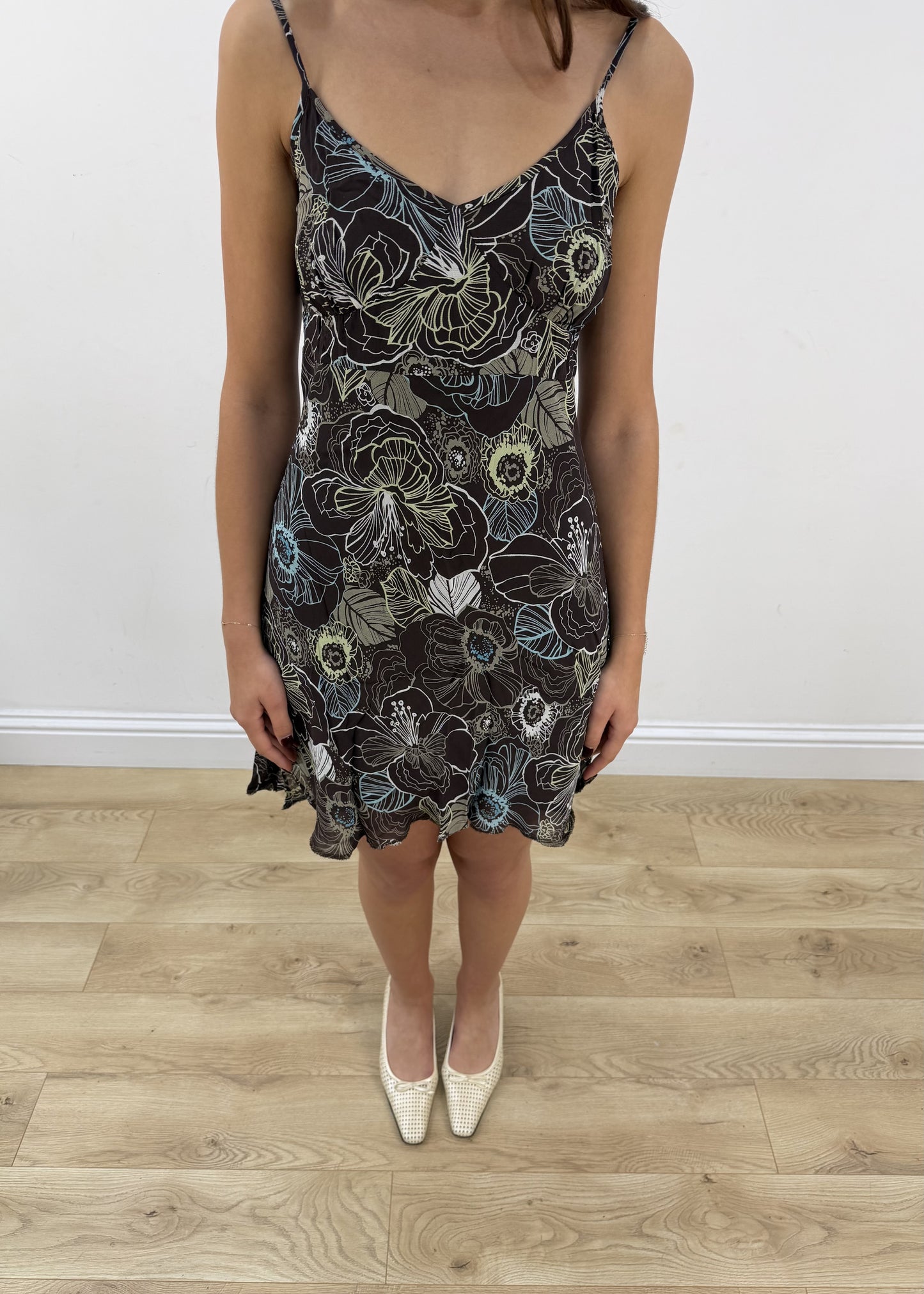 small/medium brown floral midi dress view 2