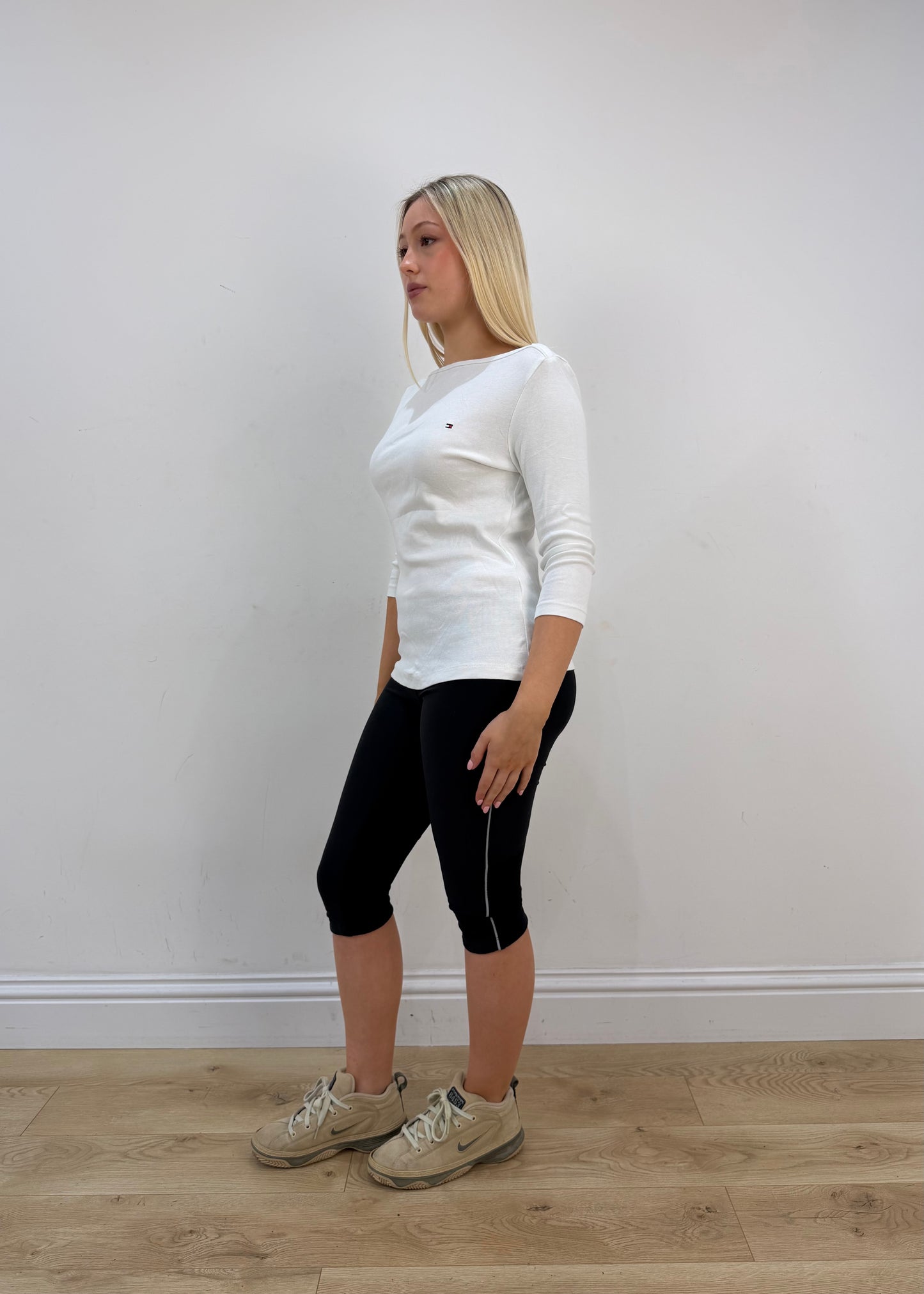 small white tommy hilfiger 3/4 sleeve top