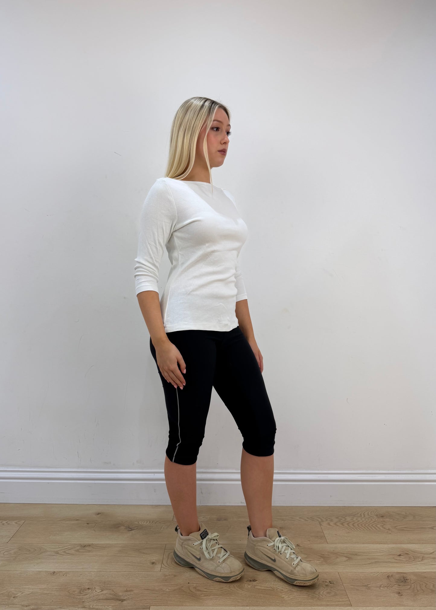 small white tommy hilfiger 3/4 sleeve top