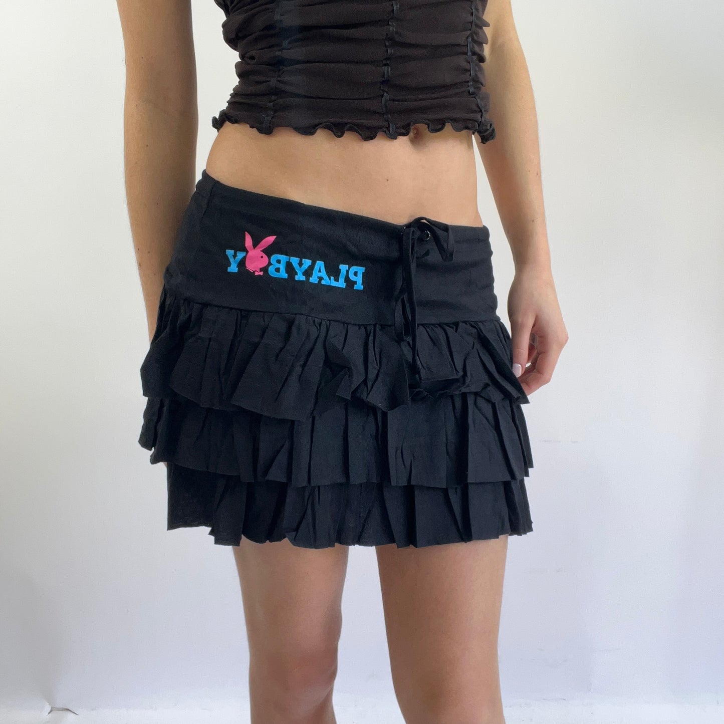 💻‼️ black playboy ruffle rara skirt