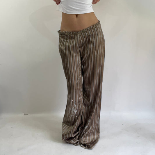 material: tejido sedoso · prenda: pantalones · detalles: rayas + 💻 + ‼️ + #04