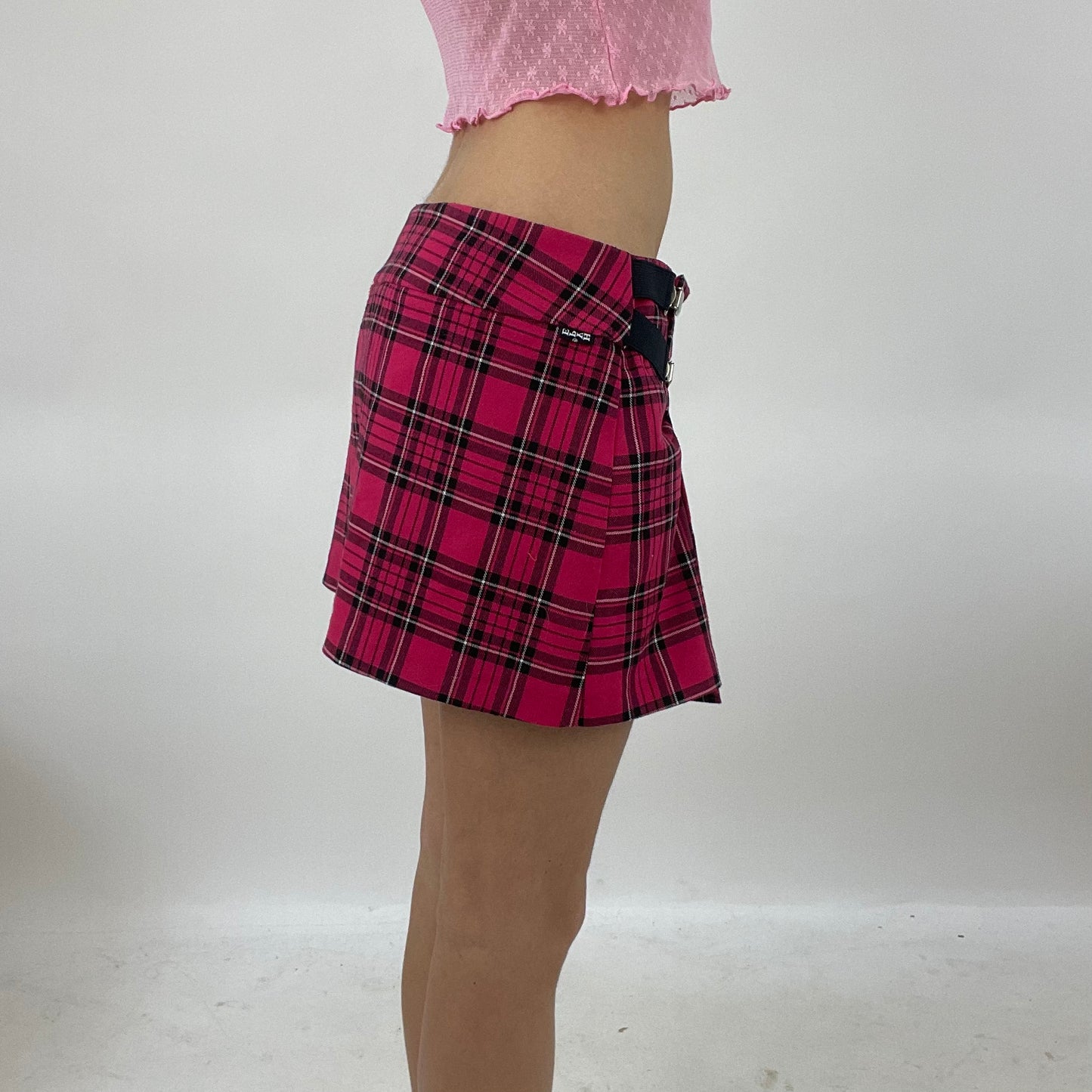 💻 DROP 1 | medium tartan pleated skirt