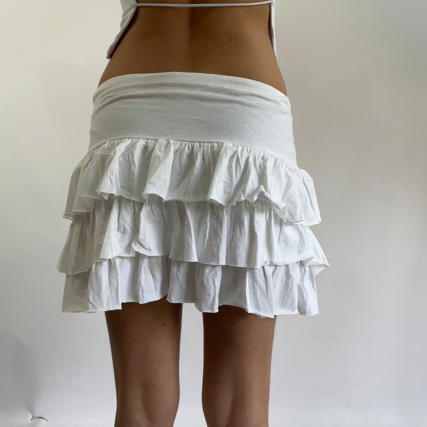white billabong skirt - blue flower